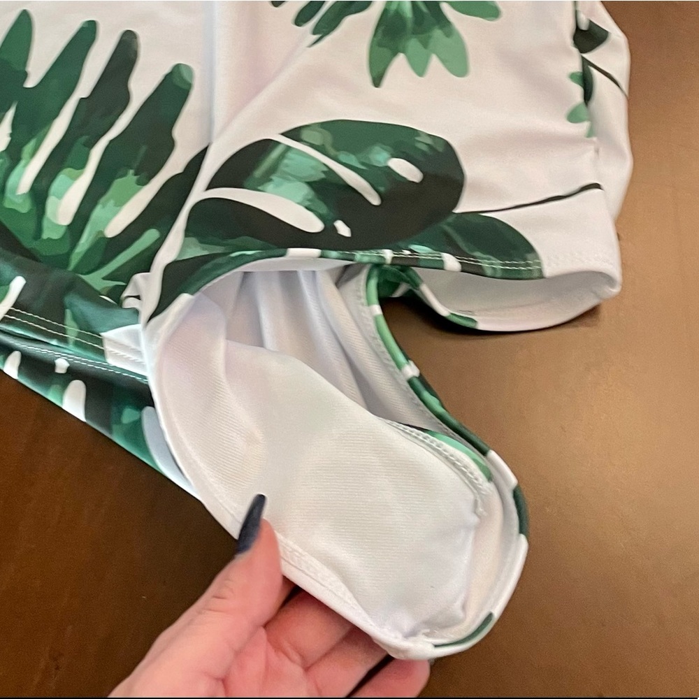 Extremely Forgiving And Comfortable Swimsuit - image 2